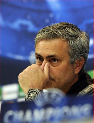 Real bị loại, Jose Mourinho hé lộ khả năng ra đi